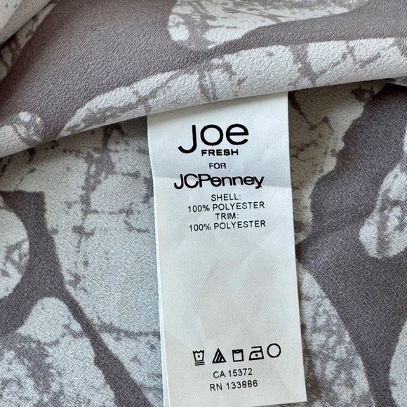 Joe Fresh Drawstring Cowl-Neck Abstract Print Top Gray/White Size M - Picture 7 of 10